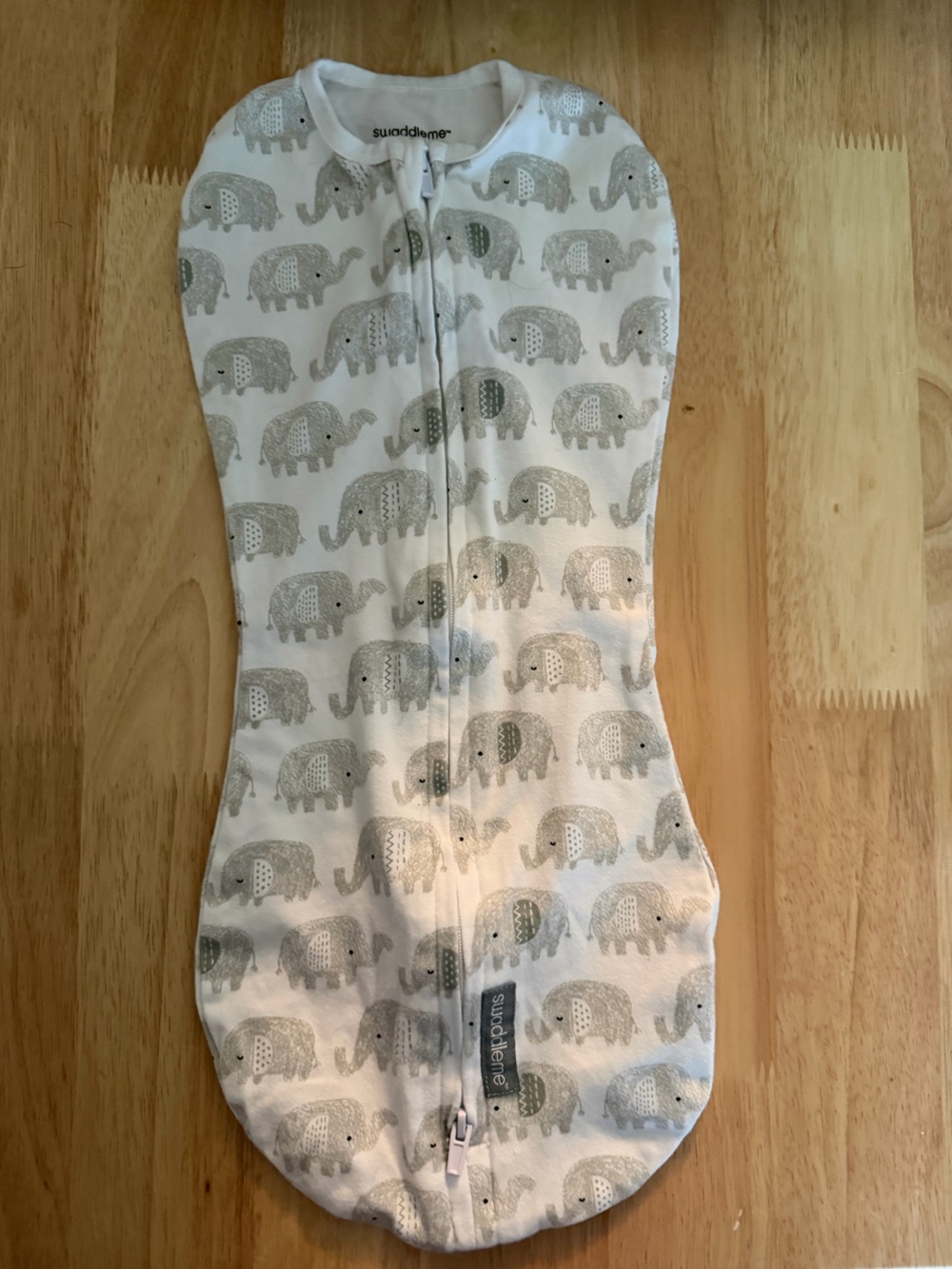 SwaddleMe White Infant Bodysuit 0-2 Months